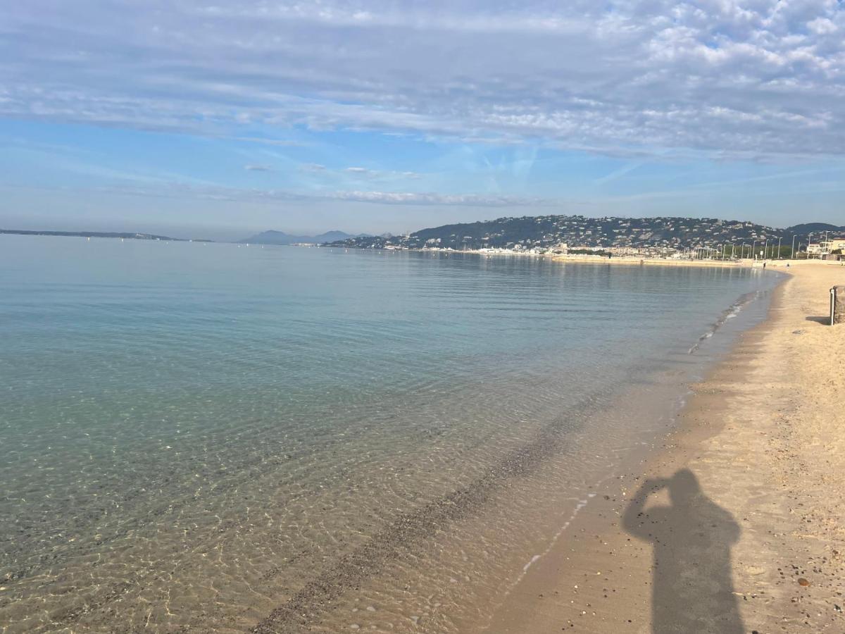 Grand Studio 7 Minutes De La Plage Et Climatise Sur Juan Les Pins Антиб Экстерьер фото